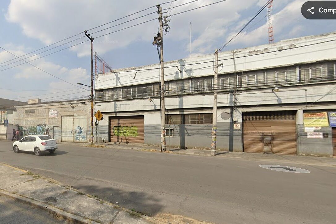 Terreno en renta sobre Lázaro Cárdenas — Naucalpan